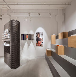 Китай Модная выставочная витрина Эйегласс металла, прочный размер таможни шкафа стены солнечных очков поставщик